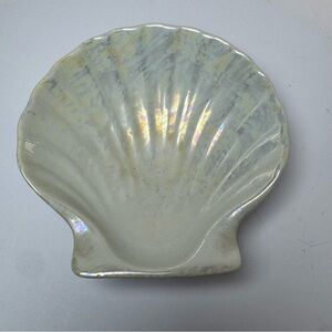 Vintage CHERRY CHINA Made in Japan Iridescent Lusterware Seashell Trinket‎ Dish